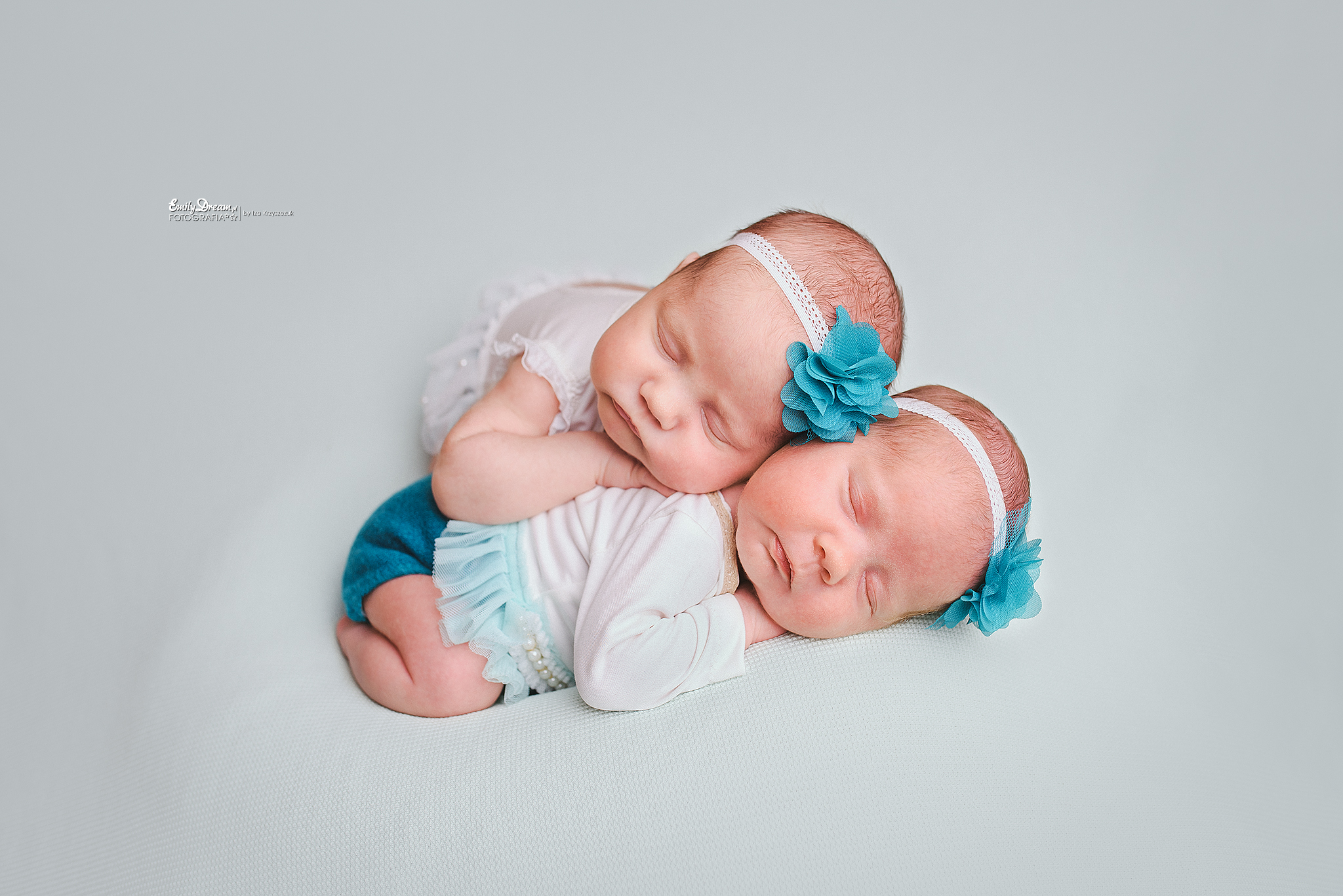 Justynka i Karolinka – sesja Bliźniąt – Warszawa