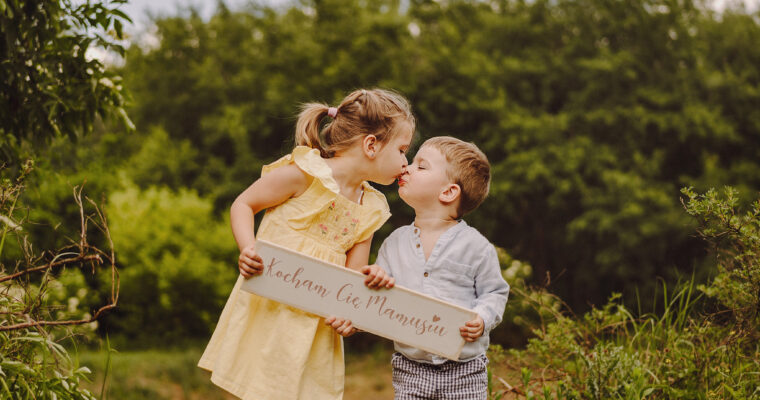 Hanka i Ignaś – sesja niespodzianka na dzień Mamy